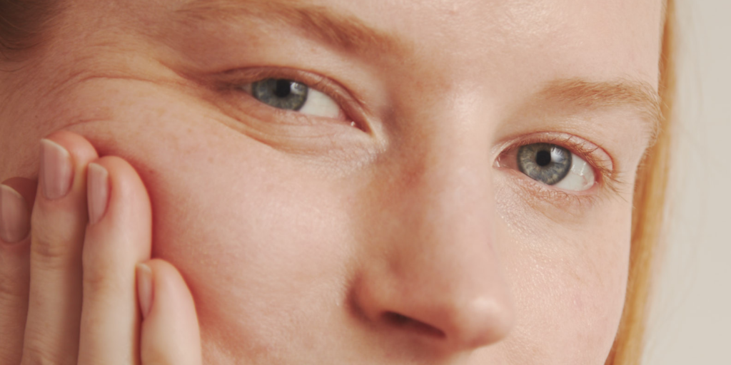 Using Exfoliants: How To Combine AHAs/BHAs/PHAs With Retinoids